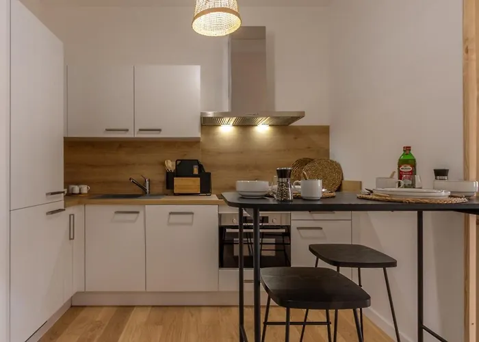 Paloa - Hypercentral Close To Train Station Cozy Apartman *