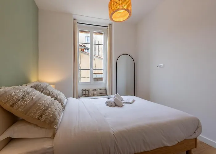 Paloa - Hypercentral Close To Train Station Cozy Apartman *