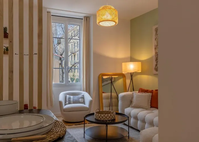 Apartman Paloa - Hypercentral Close To Train Station Cozy