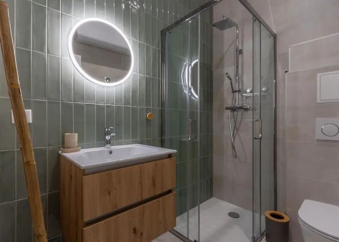 Paloa - Hypercentral Close To Train Station Cozy Apartman *