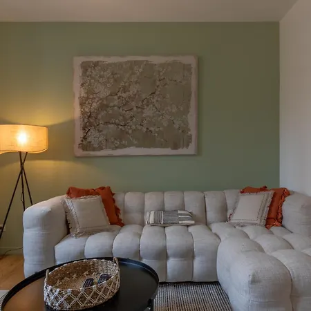 Paloa - Hypercentral Close To Train Station Cozy דירה אז'אקסיו