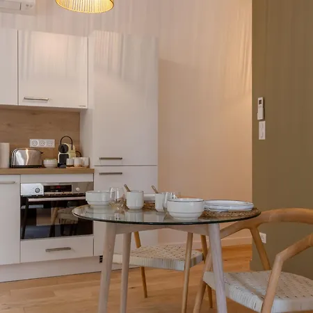 Paloa - Hypercentral Close To Train Station Cozy אז'אקסיו